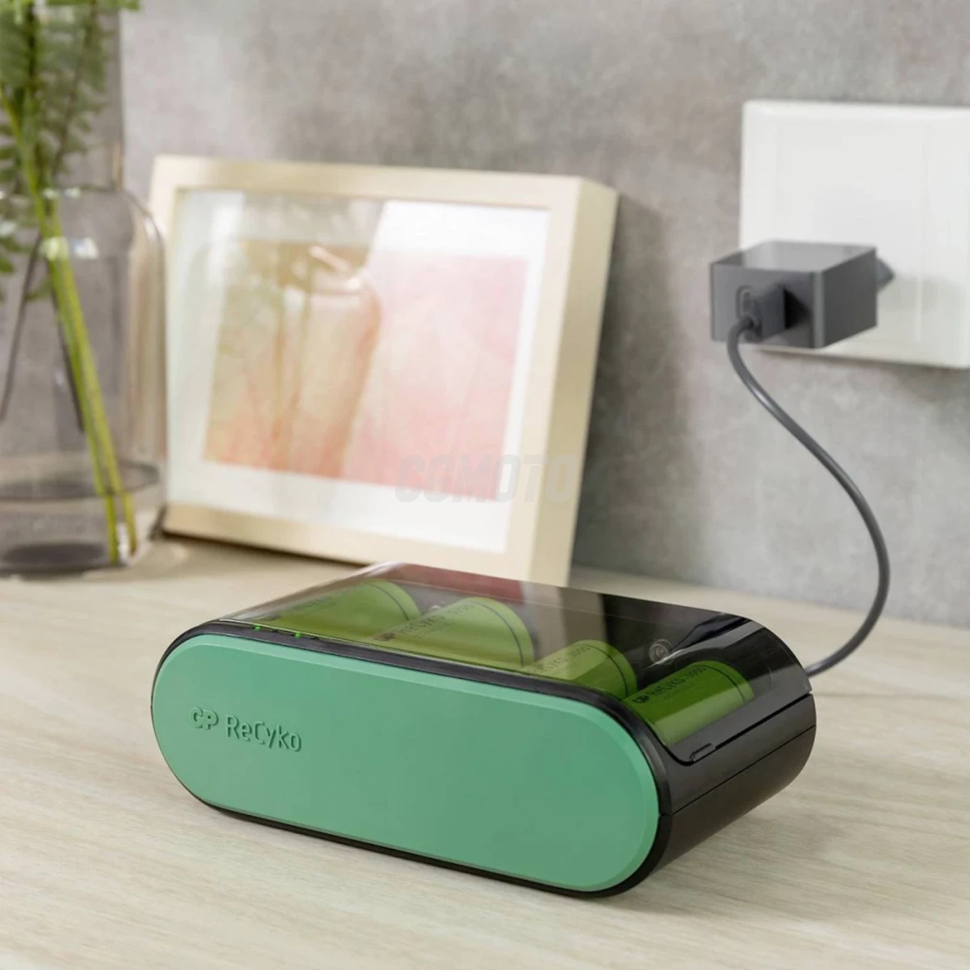 Universal-Ladegerät GP B631 Recharge : AA / AAA / C / D / 9V NiMH - Batterien nicht enthalten Universal-Ladegerät GP B631 Recharge : AA / AAA / C / D / 9V NiMH - Batterien nicht enthalten